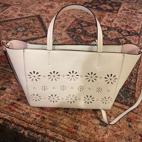 Turquoise punched leather Kate Spade crossbody - Picture 3 of 4